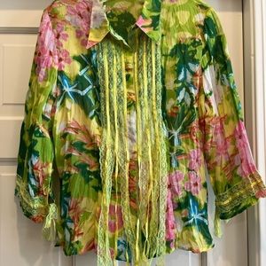 𝅺Blouse with snaps, ribbons